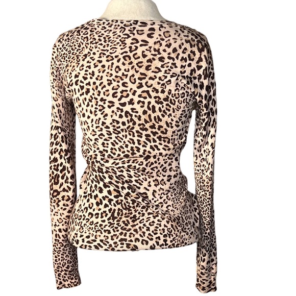 Women’s Vertigo Leopard Print V-Neck Button Front Cardigan With Rhinestones XS-S - Picture 7 of 12